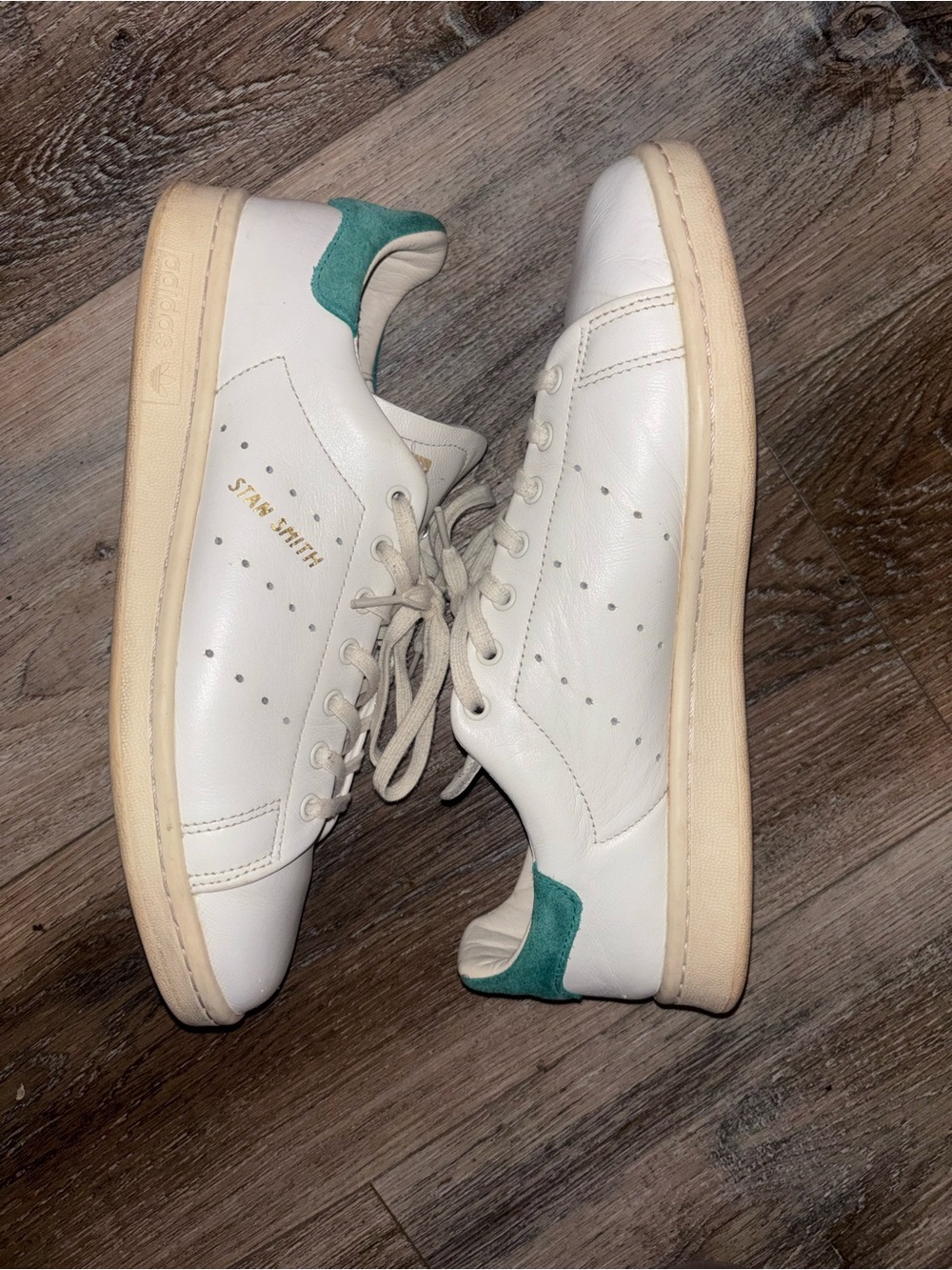 adidas White/Green Men’s Sneakers Green Heel Tab Sz 9.5